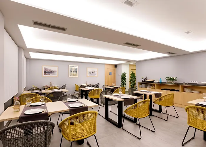 Val Convention Otel 3*